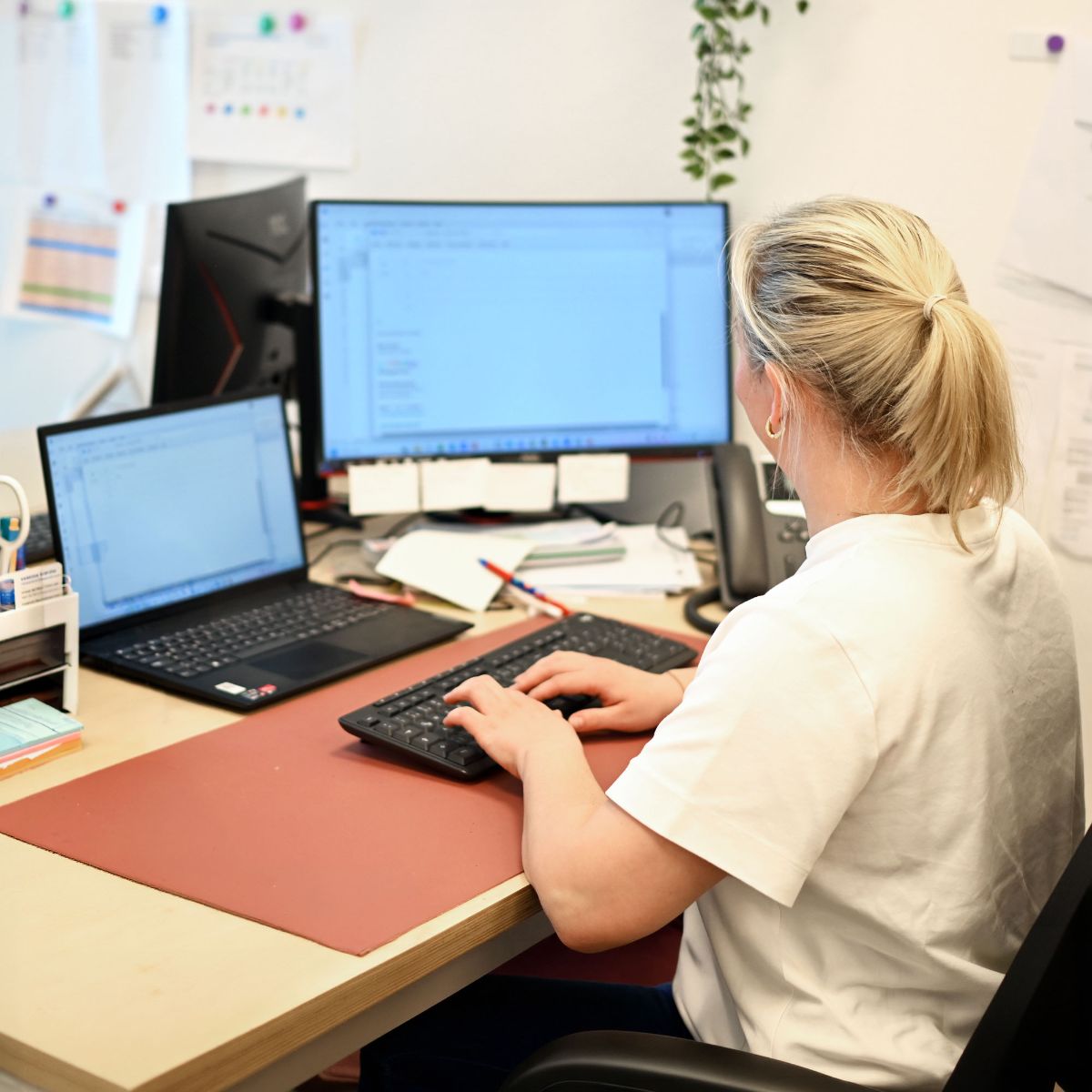 Künstliche Intelligenz im Büro-Alltag